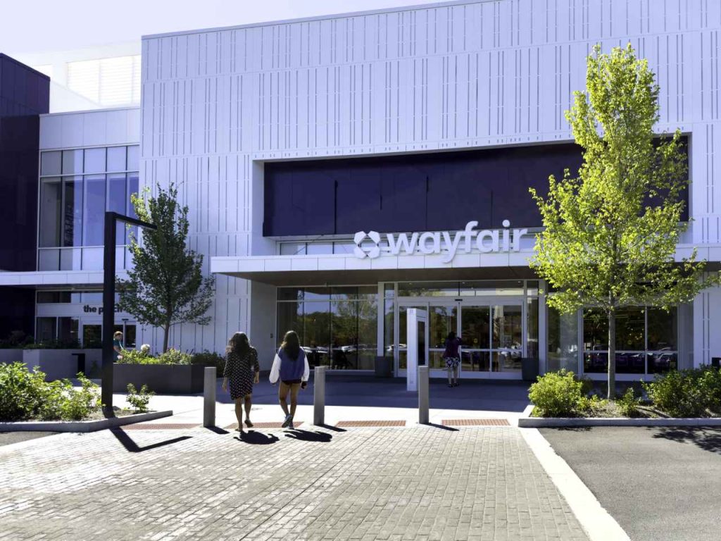 Wayfair’s stock rallies as shoppers shrug off tariffs, show early signs of healthy holiday spending