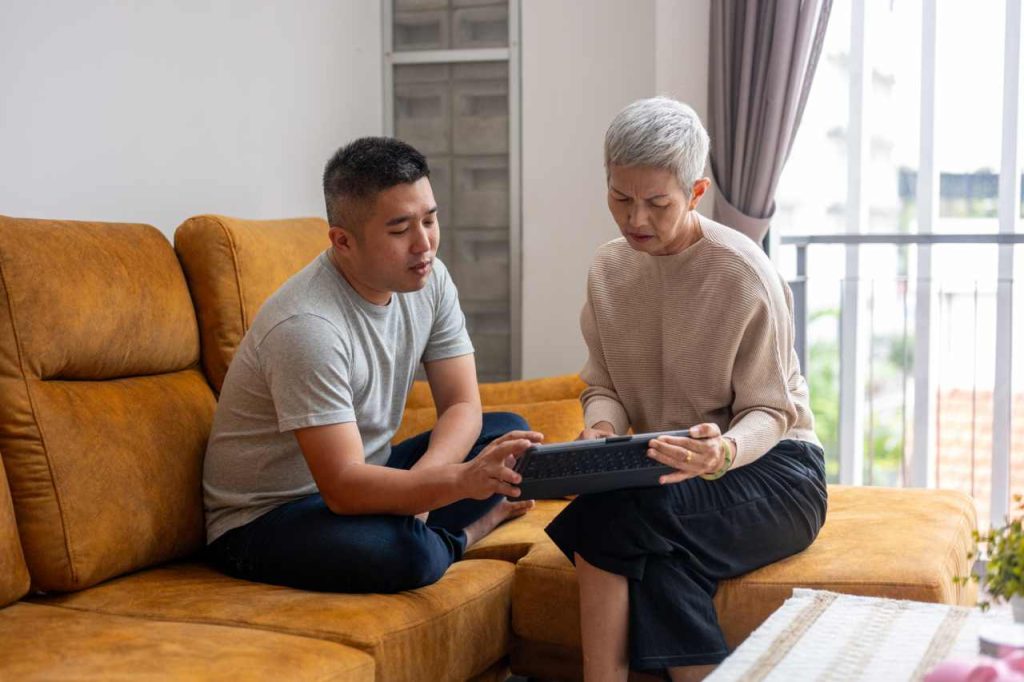 ‘She got divorced 4 years ago’: My friend, 72, has one son. Does she need to write a will?