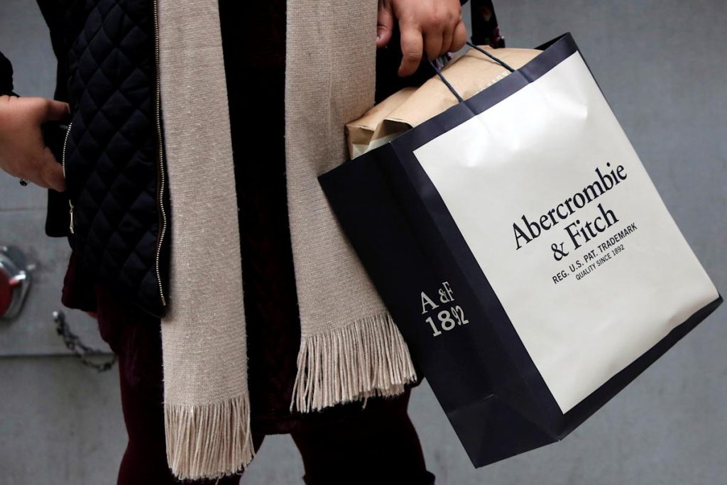 Abercrombie & Fitch stock sinks despite earnings beat, CrowdStrike CEO touts 'best year yet'