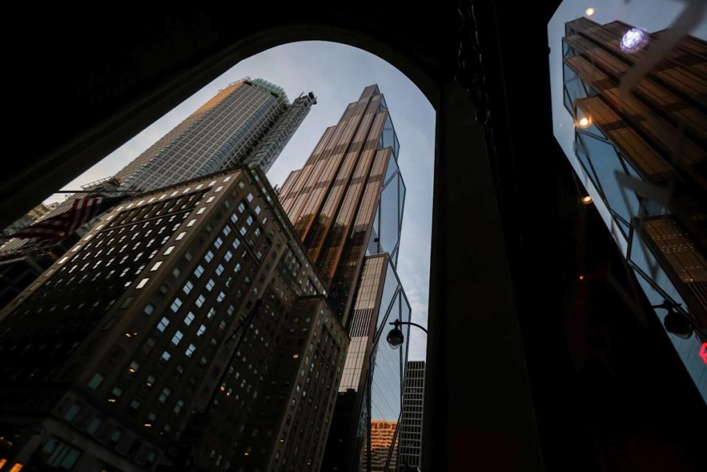JPMorgan issues blunt warning as investors move to safety JPMorgan issues blunt warning as investors move to safety