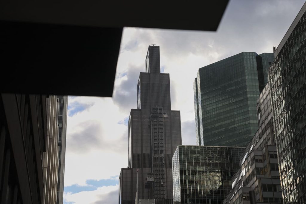 Why JPMorgan is telling investors to keep buying the dips even as market hits new highs Why JPMorgan is telling investors to keep buying the dips even as market hits new highs