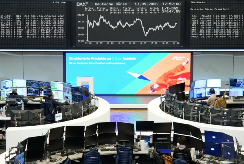 Global shares drop, bond yields climb on inflation worries Global shares drop, bond yields climb on inflation worries