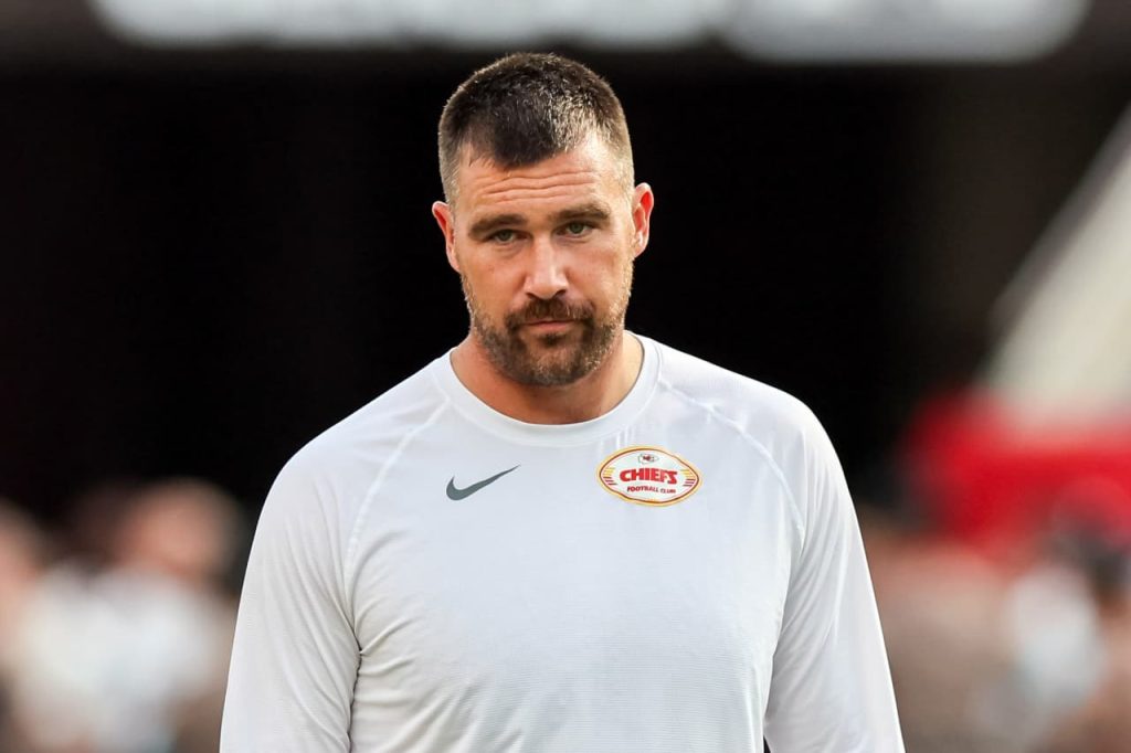 Travis Kelce and others lost millions in a Ponzi scheme. Here’s what a basic index fund would have earned them instead. Travis Kelce and others lost millions in a Ponzi scheme. Here’s what a basic index fund would have earned them instead.